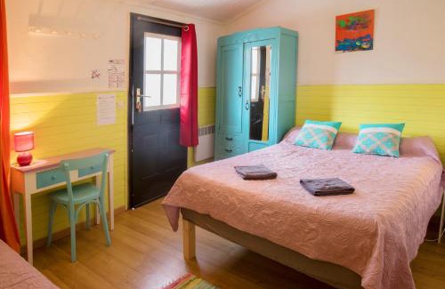 Saint-Georges-d'Oleron Hotel | Discover Motel Saint Georges d'Oléron with Ocean Views