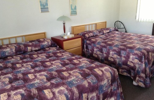 Saint-Thomas Hotel | Budget-Friendly Stay at Motel St-Thomas - Pet Friendly!