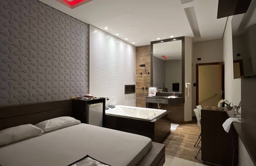 Arvoredo Hotel | Comfortable Stay at Motel Stilo with Breakfast & Dining