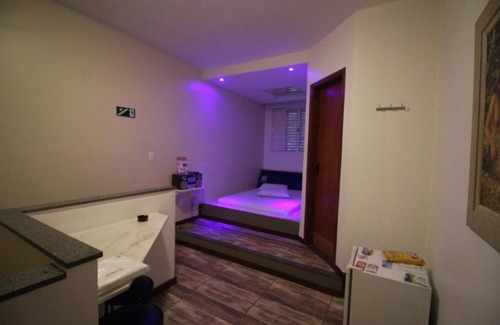 Castelo Hotel | Cozy Motel Strattus for Adults with Restaurant Amenities