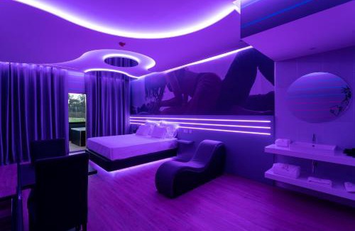 Porto Hotel | Budget-Friendly Motel TwentyOne with Complimentary Breakfast