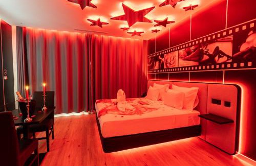 Porto Hotel | Budget-Friendly Motel TwentyOne with Complimentary Breakfast