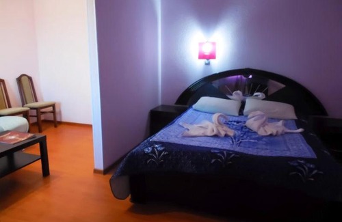 Sugorovo Hotel | Budget-Friendly Motel XL: Pet Friendly with Breakfast & Hot Tub
