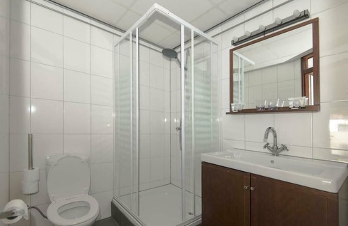 Schinveld Hotel | Cozy Motel Room Ideal for Families of Three