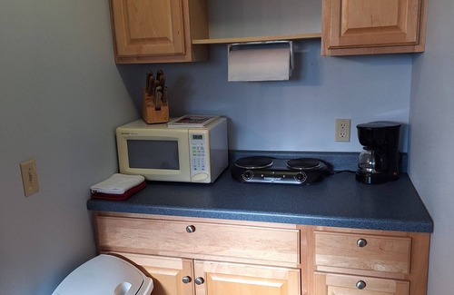 Sheridan Apartment | Mother In Law Suite, ADA accessible, pet friendly, rural location