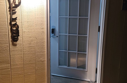 Cal Young Apartment | Ideal Mother-in-Law Suite Near Autzen and Hayward!