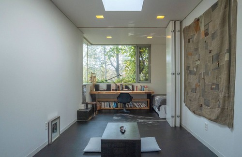 Heyri Art Village House | Discover Motif No.1 Guest House: Family-Friendly Getaway