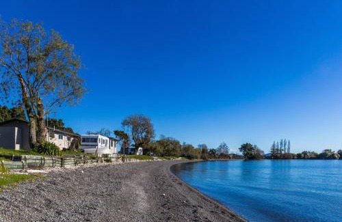 Motutere Resort | Discover Motutere Bay Holiday Park: Family-Friendly Getaway