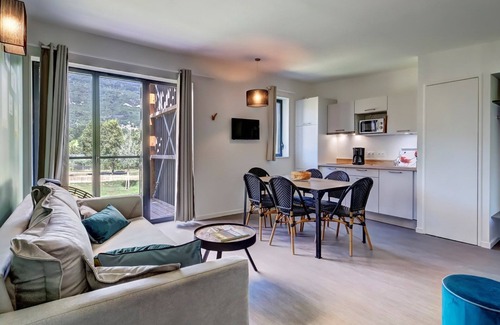 Motz Condo | Unique Apartment at Motz | Experience Nature's Edge