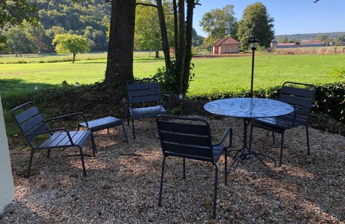 Hondouville House | Idyllic Moulin à Eau Normand: Pet-Friendly Retreat Awaits