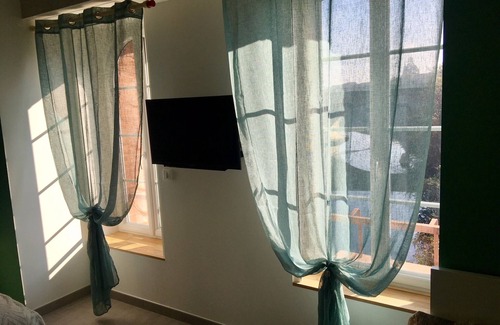 Cayrac Apartment | Top-Rated Moulin D'albias: Family-Friendly Apartment with Spa