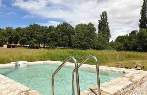 Revest-des-Brousses House | Pet-Friendly Retreat at Moulin de Roche with Ocean Views