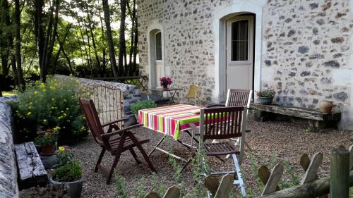 Auvers-le-Hamon House | Experience the Comfort of Moulin de Rimer - 4-Star Hotel