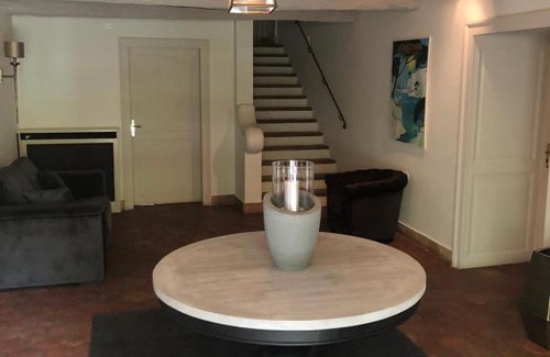 Sorgues House | Experience Excellence at Moulin de Vaucroze - 4-Star Retreat
