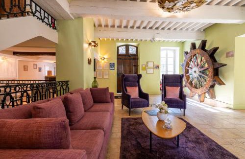 Pont Royal Hotel | Discover Moulin de Vernègues Hôtel & Spa with Ocean Views