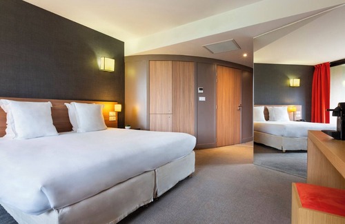 Pont Royal Hotel | Relax at Moulin de Vernègues Hôtel & Spa with Top Amenities
