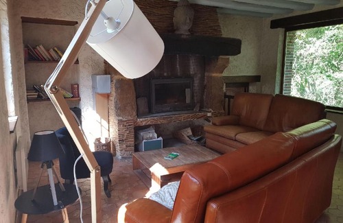Saint-Martin-d'Ecublei House | Tranquil Moulin des Gondrillers: Pet-Friendly & Family Fun