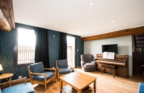 Saint-Amand-sur-Fion Villa | Experience the Charms of Moulin du Ruet - 10/10 Rated Stay