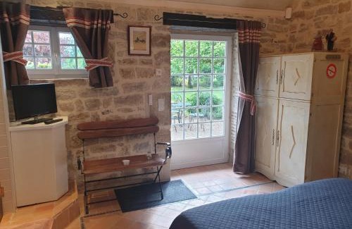 Cavagnac Bed & Breakfast | Experience Oceanfront Bliss at Moulin du Soustre Hotel