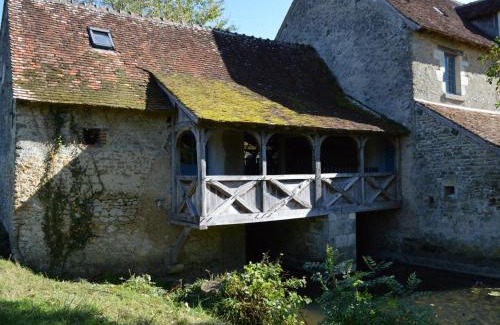 Scoury House | Historic Moulin with Garden & Fishing near Loire Castles