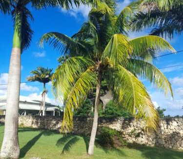 Port-Louis Apartment | Enchanting Moulin Paradisiaque - Rated 9.5/10, Family-Friendly