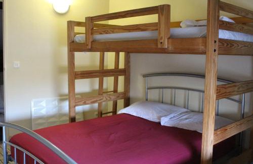 Artannes-sur-Thouet Bed & Breakfast | Guest Rated 8.6: Enjoy Breakfast at Moulin2Roues Hotel