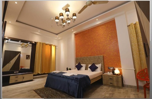 St.Stanislaus Villa Villa | Discover Mount Bliss Villa with Pool & Pet-Friendly Perks