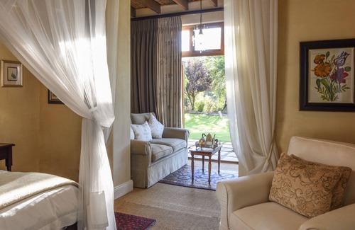Blue Crane Route Cabin | Experience Mount Camdeboo Private Game Reserve Awaits