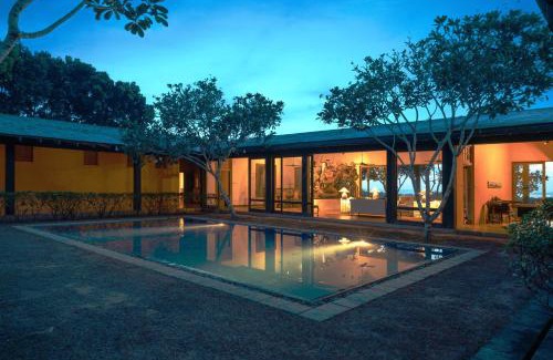 Mirissa Hotel | Pet-Friendly Mirissa Hills: Guest Rated 10/10 with Breakfast