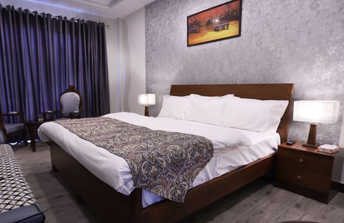 Kohistan Hotel | Discover Mount Feast Hotel: Family-Friendly & Accessible Stay