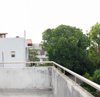 Mount Lavinia House | Cozy Mount Guest: Pet-Friendly and Family-Oriented Stay