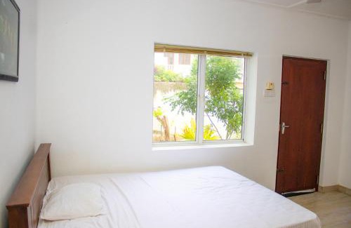 Mount Lavinia House | Cozy Mount Guest: Pet-Friendly and Family-Oriented Stay