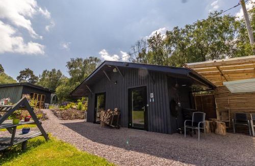 Banteer Other | Discover Mount Hillary Holiday Pods with Kitchen Amenities
