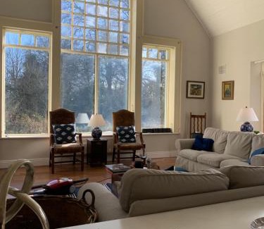 Thomastown House | Elegant Mount Juliet Residence with Spa and Pool Access