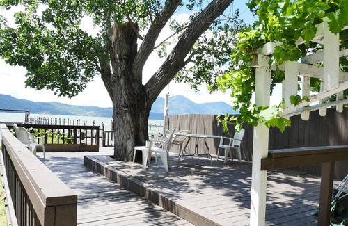 Clearlake Apartment | Picturesque Mount Konocti View with Pool and Breakfast