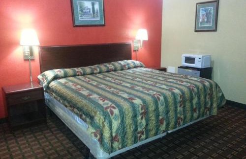 Mount Laurel Hotel | Budget-Friendly Retreat at Mount Laurel Motel for Families