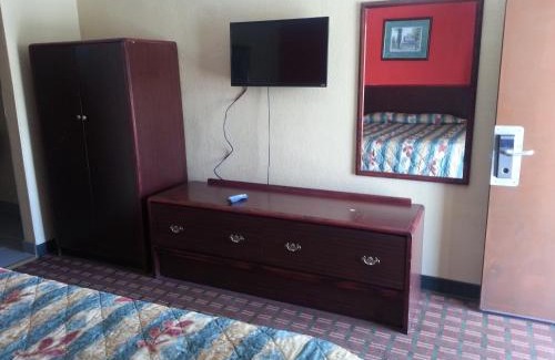 Mount Laurel Hotel | Budget-Friendly Retreat at Mount Laurel Motel for Families