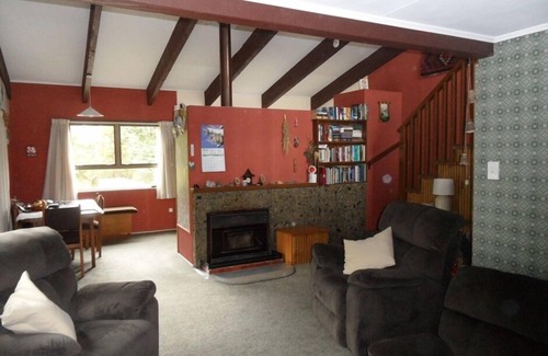 St. Arnaud House | Relax at Mount View, St Arnaud – Family-Friendly Retreat