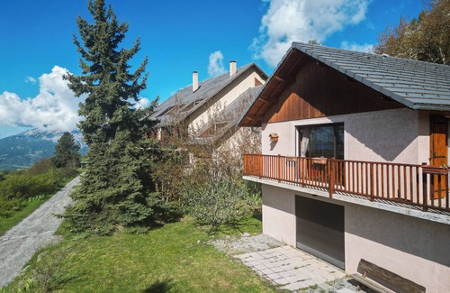 Saint-Michel-de-Chaillol House | Ideal Mountain House for 5-7, Near Ski Resort & Spa