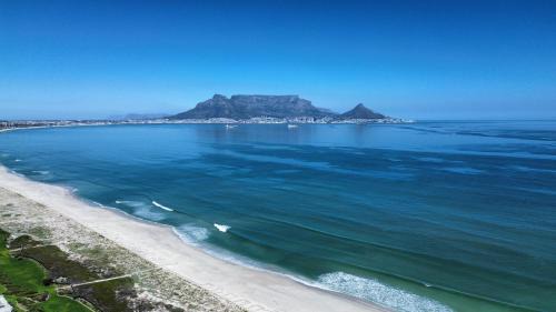Bloubergstrand Apartment | Mountain and Oceanview at Blouberg