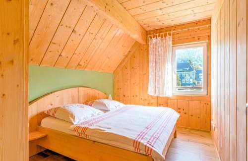 Langer Berg Apartment | Mountain Apartment Getaway, cleaning included
