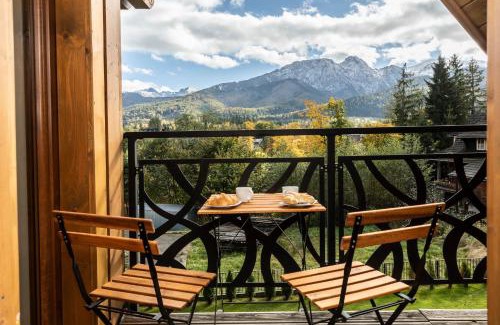 Zakopane Apartment | Exceptional MOUNTAIN BASE Apartment Bellissimo - Pet Friendly Stay