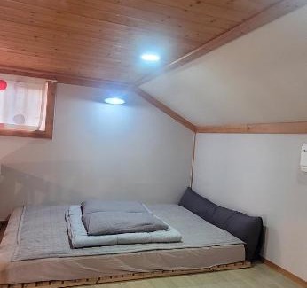 Hwagae House | Experience Nature at Mountain Bird Sound Pension, Jirisan