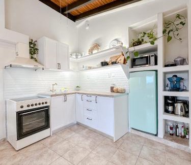 Agriles Apartment | Idyllic Stay at Mountain Bliss Guesthouse Near Sougia
