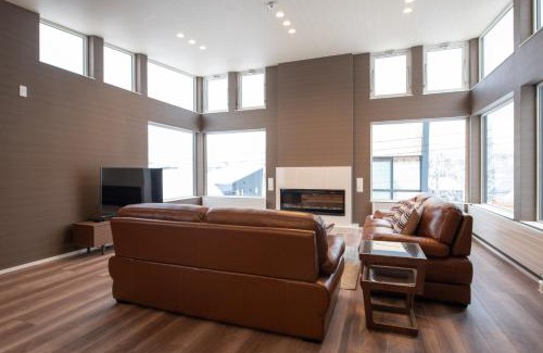 Niseko Ski Chalet | Guest Rated 10/10 at Mountain Butterfly - Family Friendly Retreat