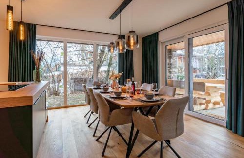 Sankt Lorenzen ob Murau House | Experience Oceanfront Bliss at Mountain Chalet Luxx