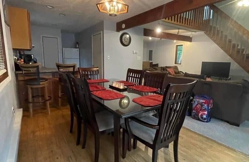Bushkill Cabin | Inviting Cabin in Saw Creek with Pool and Lake Views