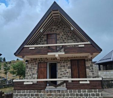 Tuzi Municipality House | Mountain Cabin in Kučka Korita
