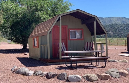 Canon City Cabin | Mountain Cabin Stay | BBQ & Picnic Area | Near Royal Gorge Bridge & Park