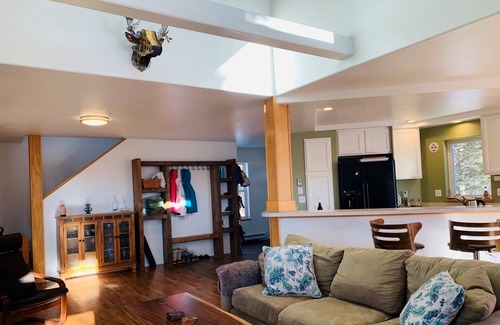 Clark House | Mountain Cabin with Lake Views & High-Speed Internet